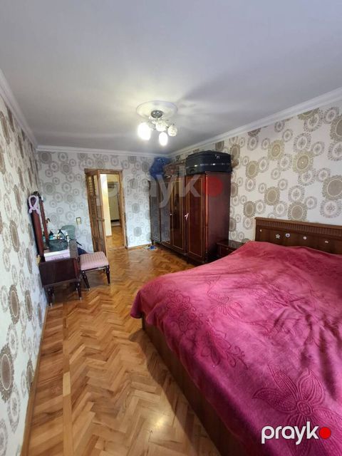 Satılır 3 otaqlı köhnə tikili 75 m² — Bakı