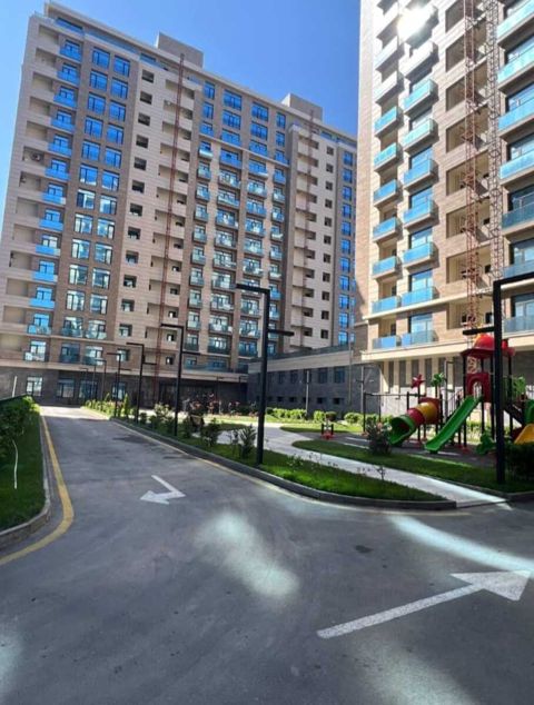 Satılır 4 otaqlı yeni tikili 164 m² — Bakı