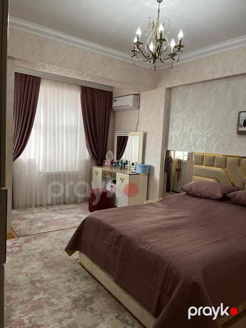 Satılır 4 otaqlı yeni tikili 140 m² — Bakı