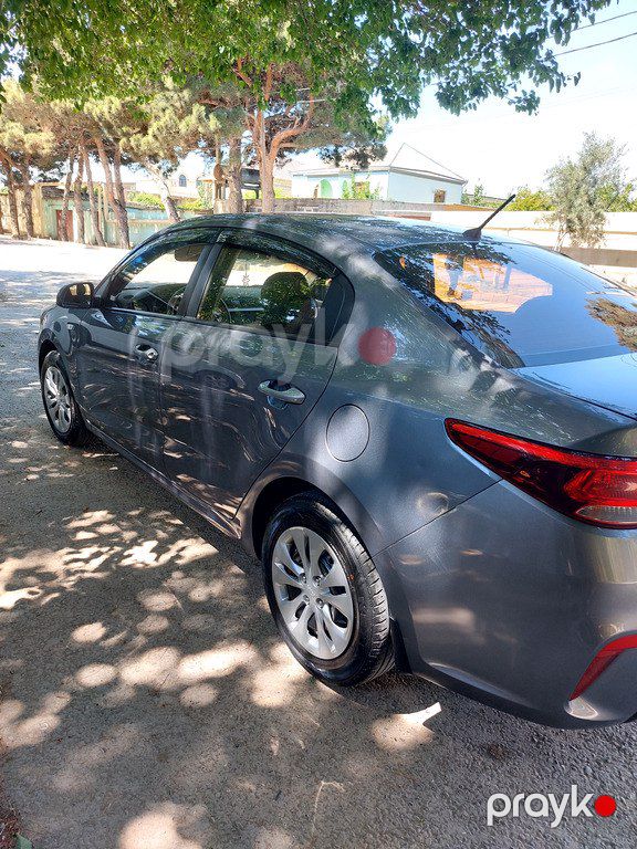 Kia Rio, 1.4 L, 2018 il, 111 000 km — Avtomobillər, Bakı (2)