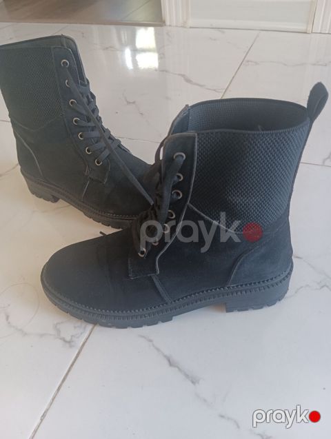 Qara rəngdə bağcıqlı qadin/uniseks hərbi stil çəkmələr - Model — Bakı