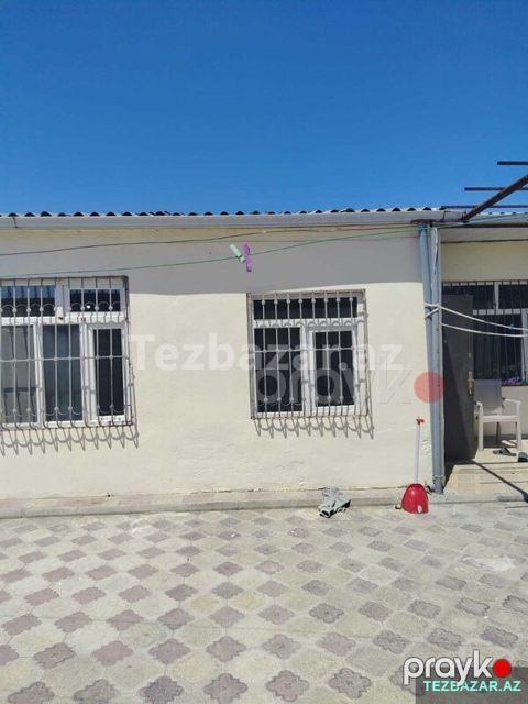 Suraxani qes. həyət evi satilir — Bakı