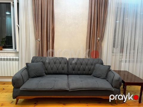 Tek divan 750azn. yenidir Baba alinib. Arxaya doğru açılır — Bakı