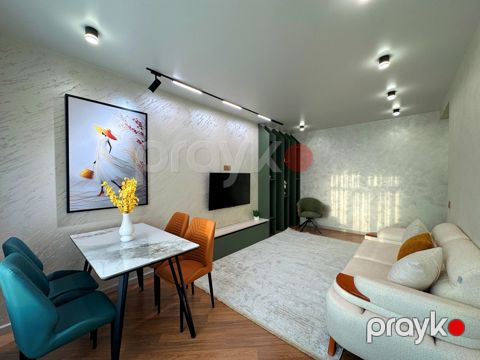 Satılır 3 otaqlı köhnə tikili 65 m² — Bakı