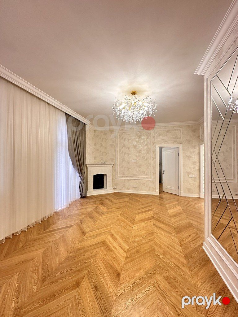 Satılır 4 otaqlı köhnə tikili 130 m² — Mənzil, Bakı (2)