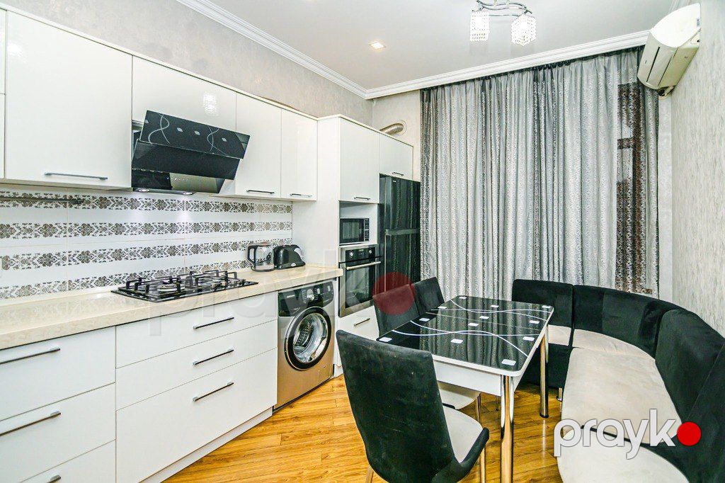 İcarəyə verilir 2 otaqlı köhnə tikili 95 m² — Mənzil, Bakı (8)