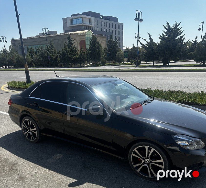 Mercedes E 220, 2.1 L, 2015 il, 212 000 km — Avtomobillər, Bakı (4)
