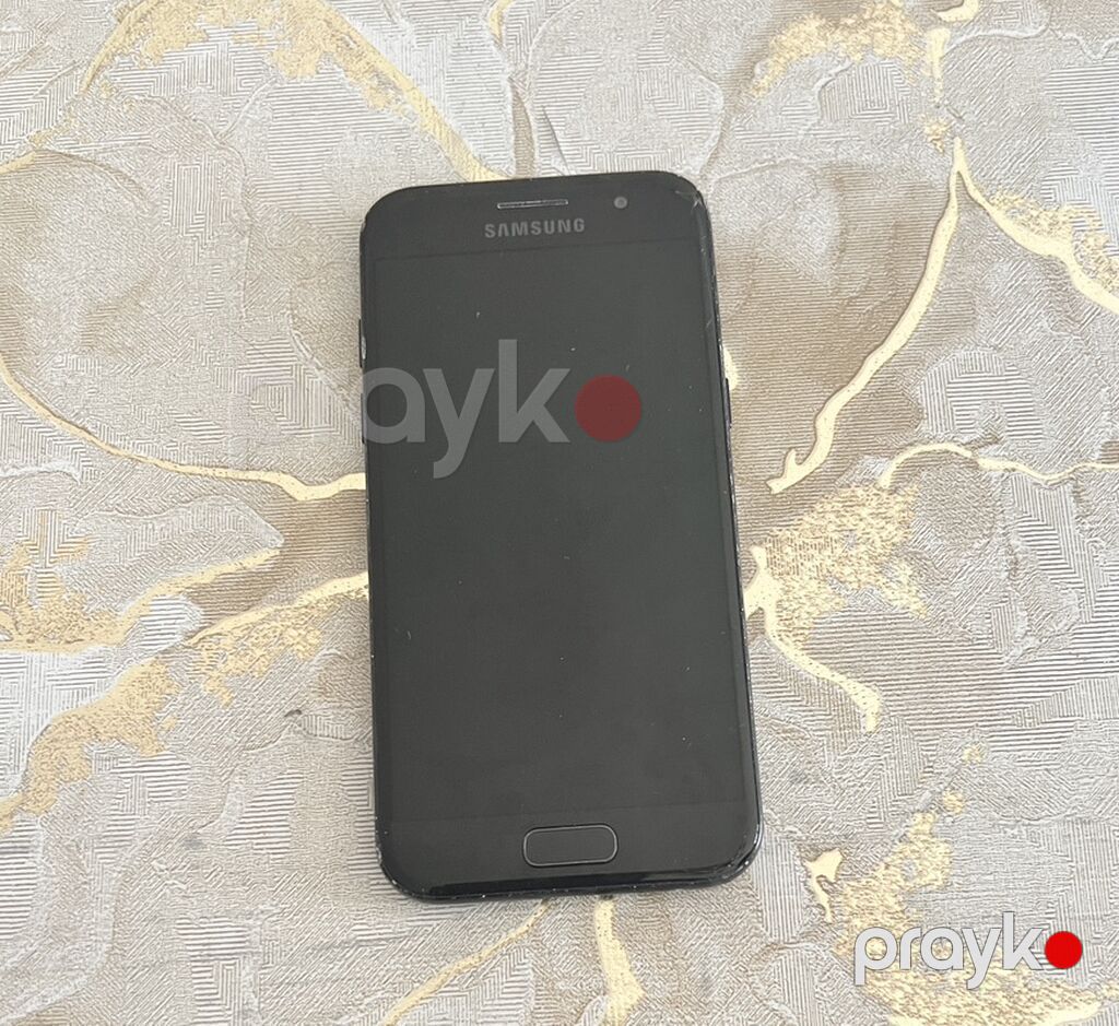 Samsung Galaxy A3 2017, 16 GB, rəng - Qara — Samsung, Bakı