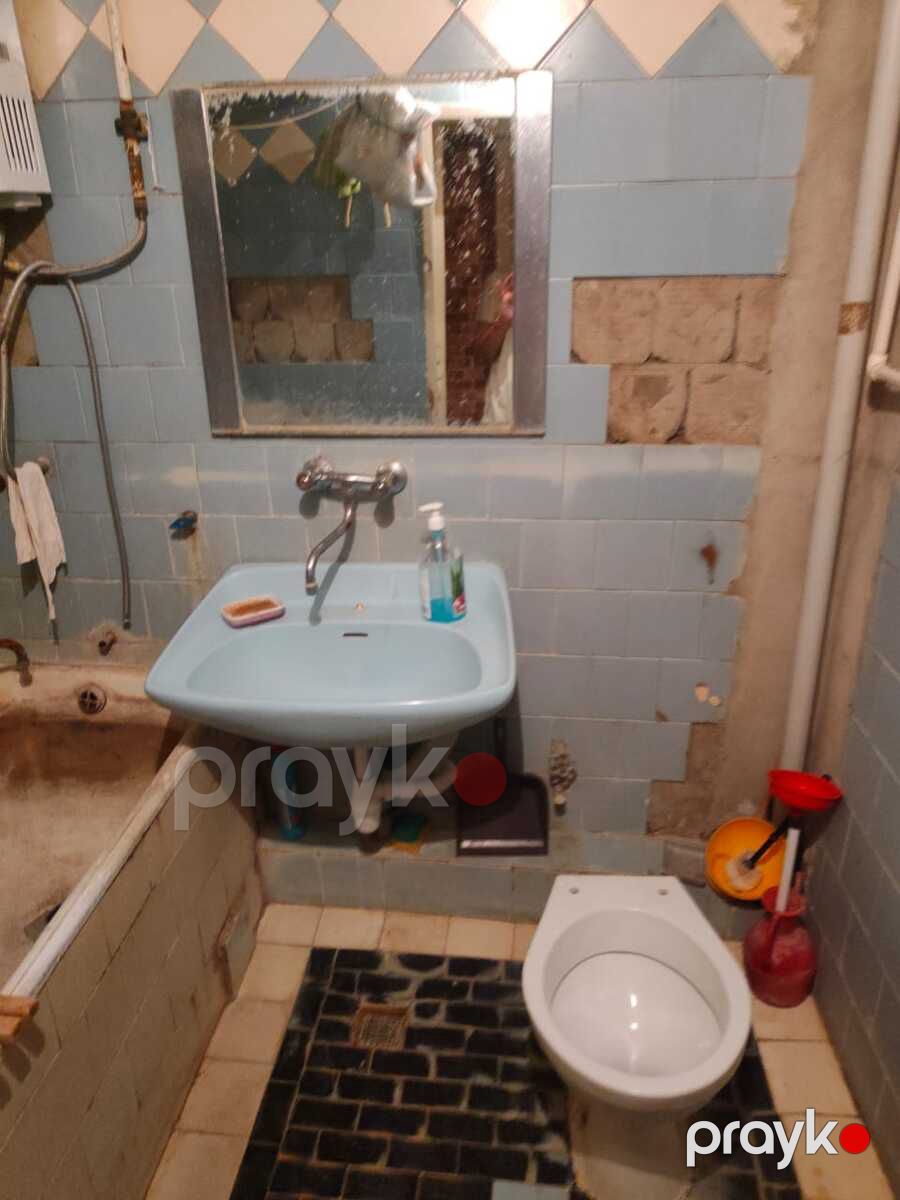 Satılır 2 otaqlı köhnə tikili 50 m² — Mənzil, Bakı (8)