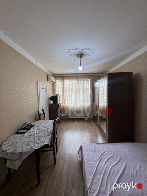 Satılır 2 otaqlı köhnə tikili 45 m² — Bakı