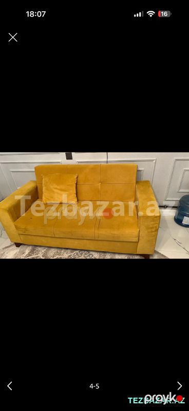 Divan, sari reng — Bakı