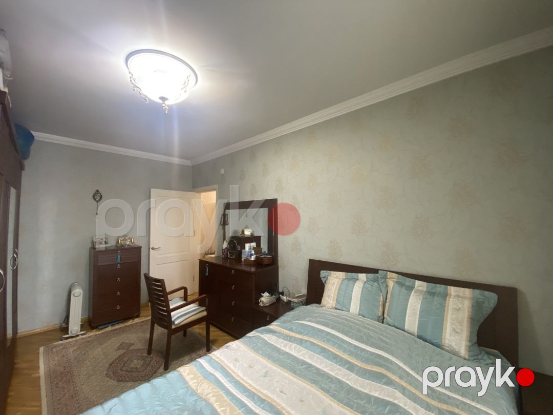 Satılır 4 otaqlı köhnə tikili 100 m² — Mənzil, Bakı (2)