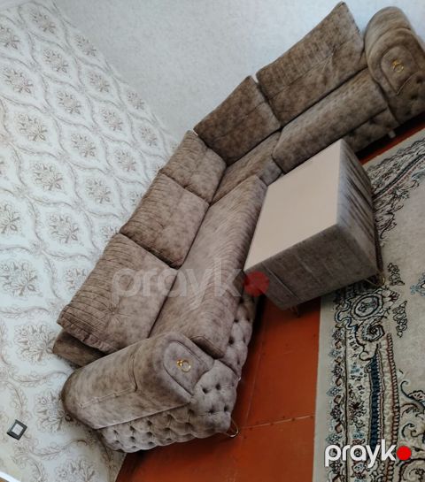 Uqlavoy divan 3*2 ye açılır baza var 6 ayın divanıdır yaxşı — Bakı