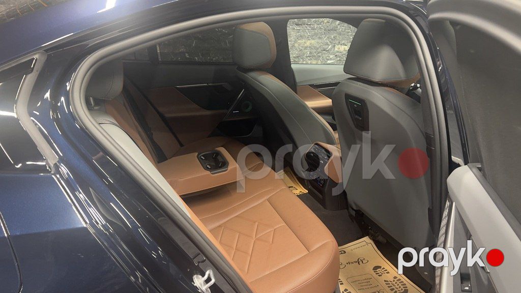 BMW 530e, 2.0 L, 19.4 kWh, 2024 il, 26 000 km — Avtomobillər, Bakı (6)