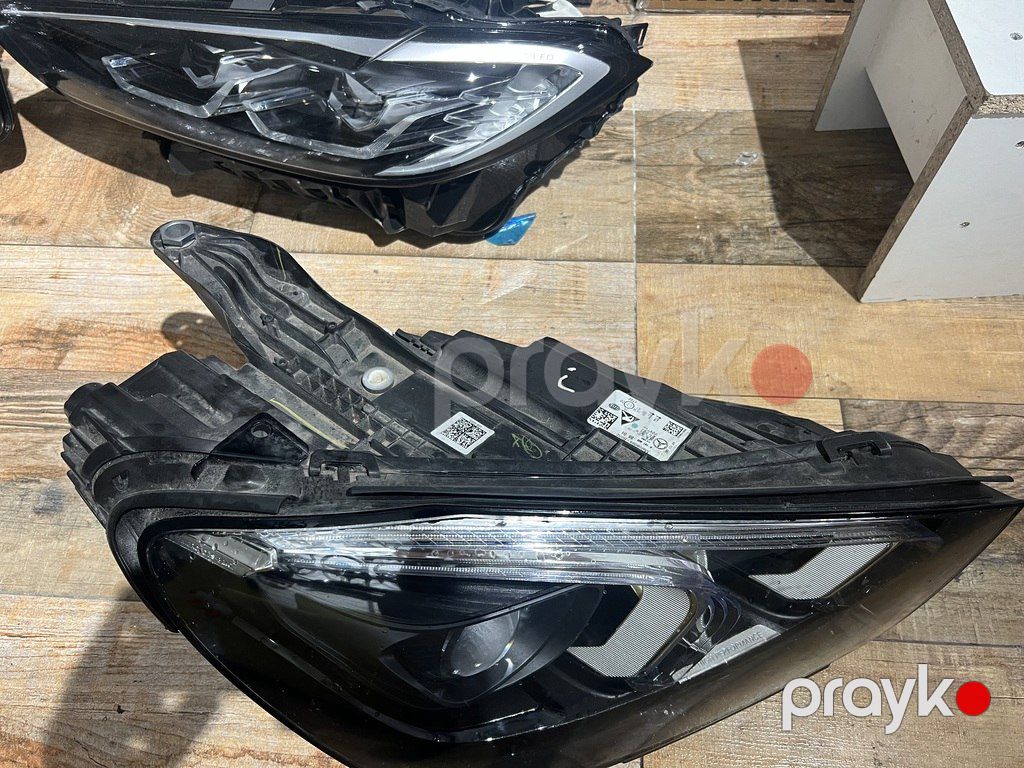"Mercedes w167 GL" sağ işığı — Ehtiyat hissələri və aksesuarlar, Bakı (2)