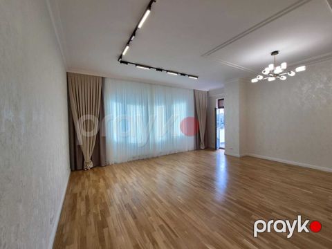Satılır 3 otaqlı yeni tikili 172 m² — Bakı
