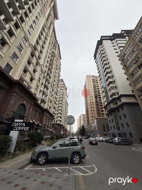Satılır 2 otaqlı köhnə tikili 65 m² — Bakı
