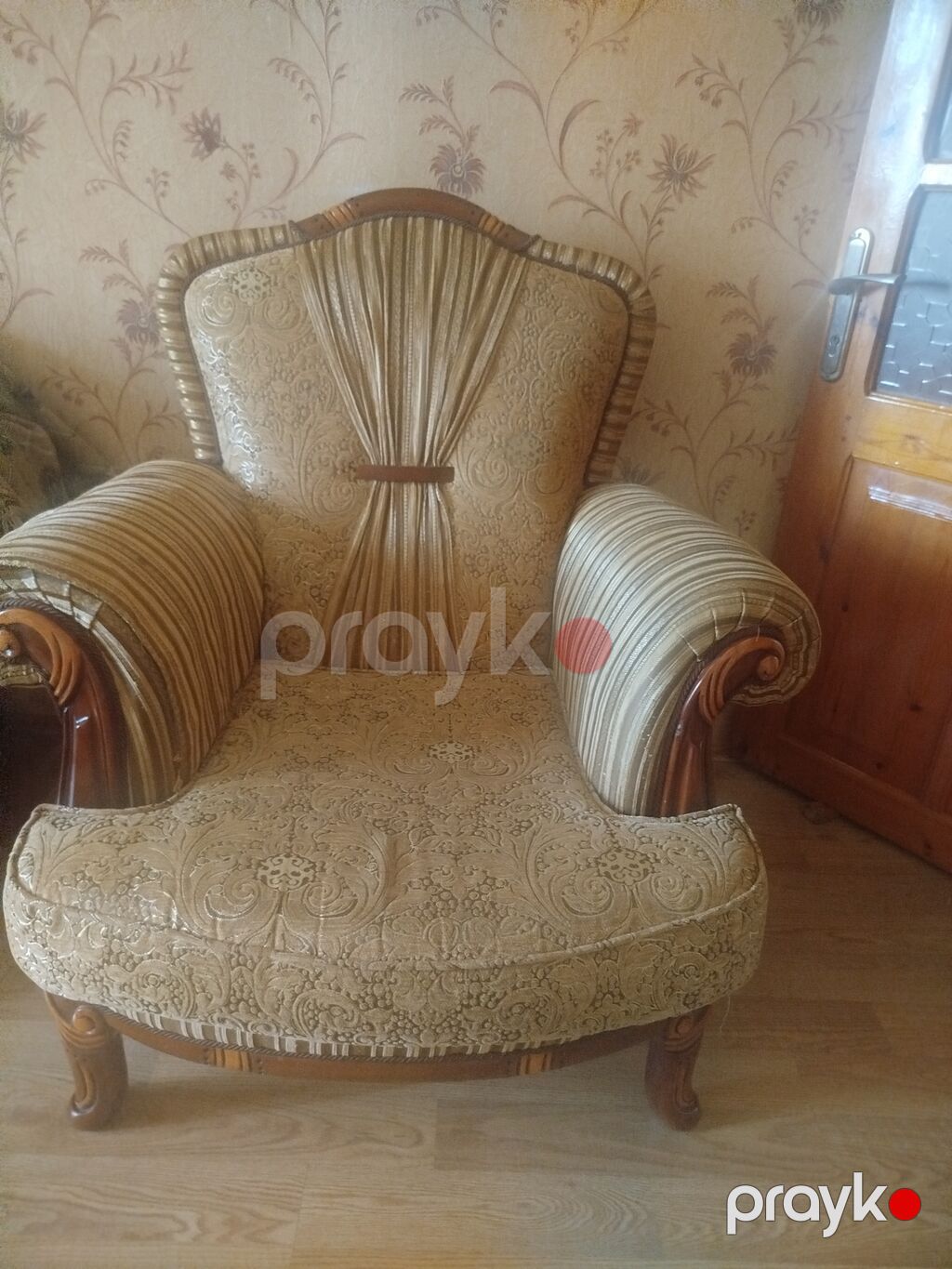Klassik üslubda yumşaq mebel dəsti - Tərkib: 3 nəfərlik divan + 2 — Yumşaq mobilya dəstləri, Bakı (4)