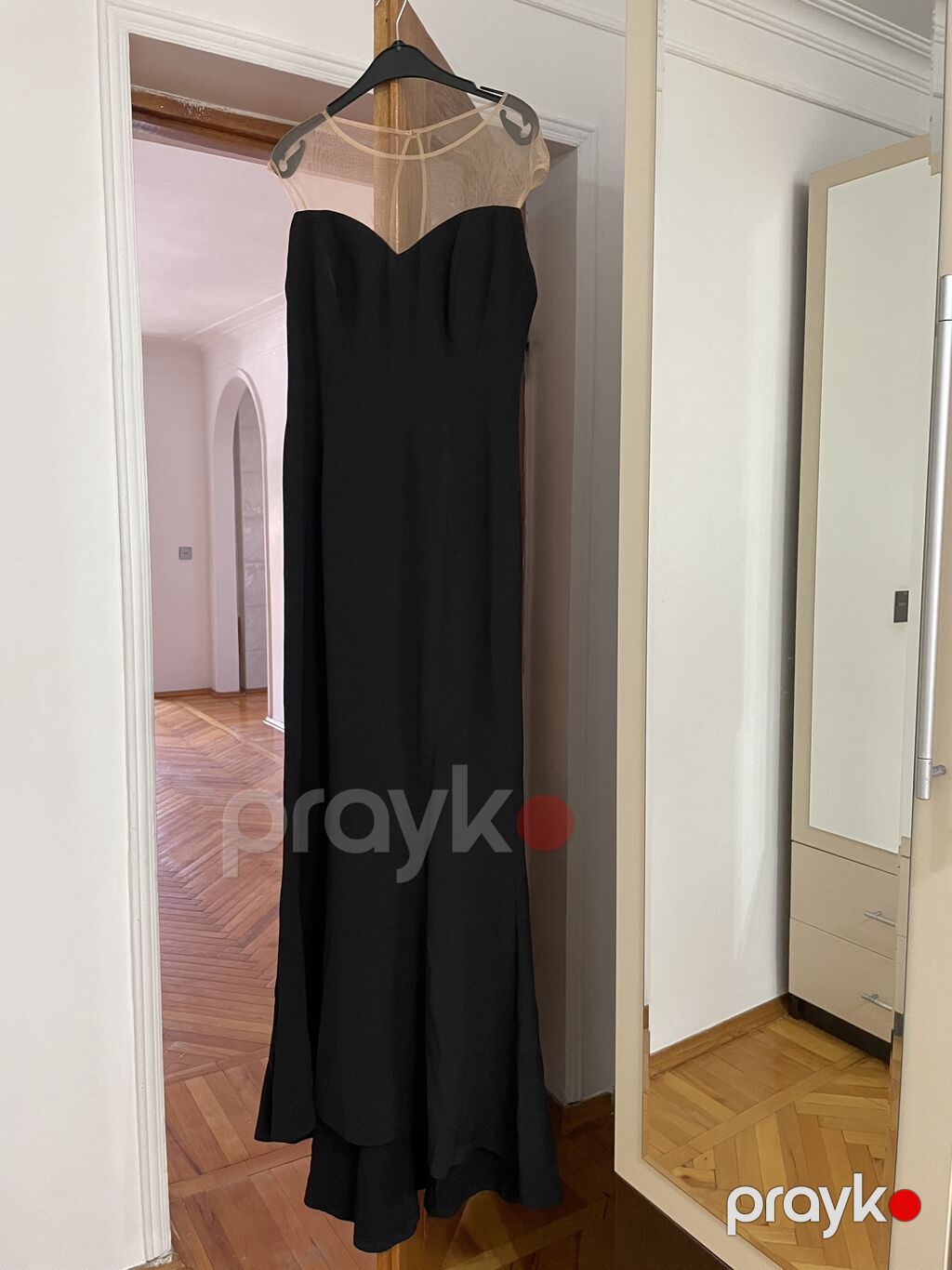 Lady sharmdan 250 azn alinib satilir 35 azn M razmer — Axşam paltarları, Bakı (2)