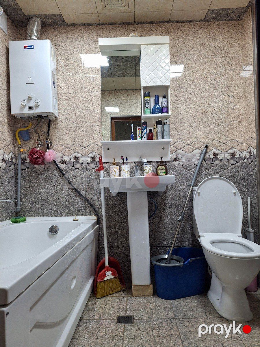 Satılır 2 otaqlı köhnə tikili 50 m² — Mənzil, Bakı (10)