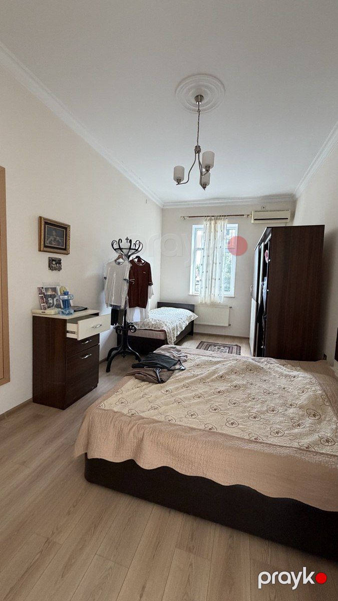 İcarəyə verilir 5 otaqlı köhnə tikili 240 m² — Mənzil, Bakı (3)