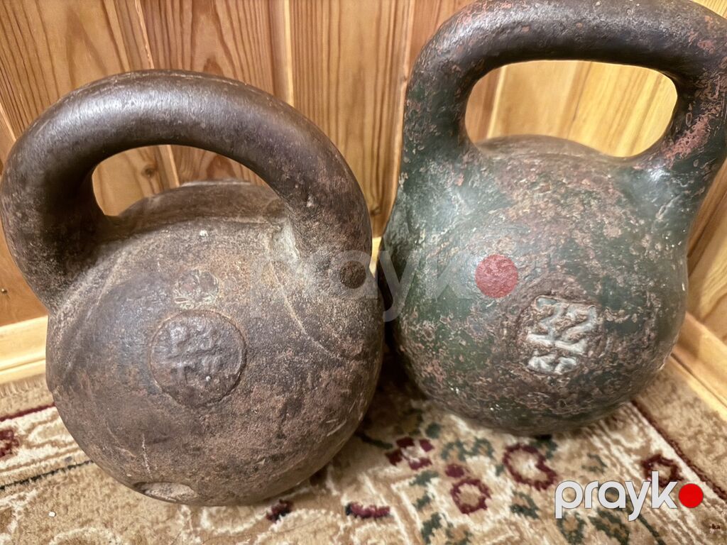 Məhsul: Dəmir giryalar (kettlebell) - Çəki: 32 ve 22 kq - Material — Dumbbellər, barbelər, diskləri, Bakı