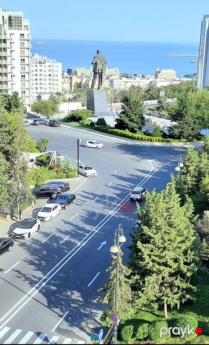 Satılır 4 otaqlı yeni tikili 214 m² — Mənzil, Bakı (2)