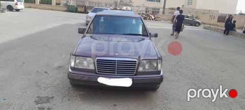 Mercedes 220 E, 2.2 L, 1993 il, 365 000 km — Bakı