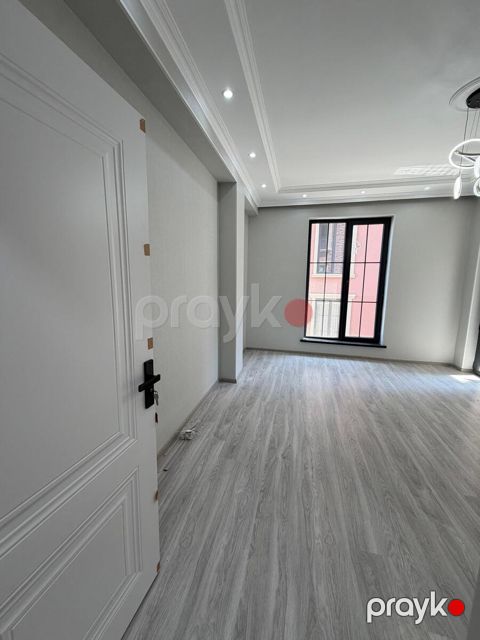 Satılır 2 otaqlı yeni tikili 50 m² — Bakı