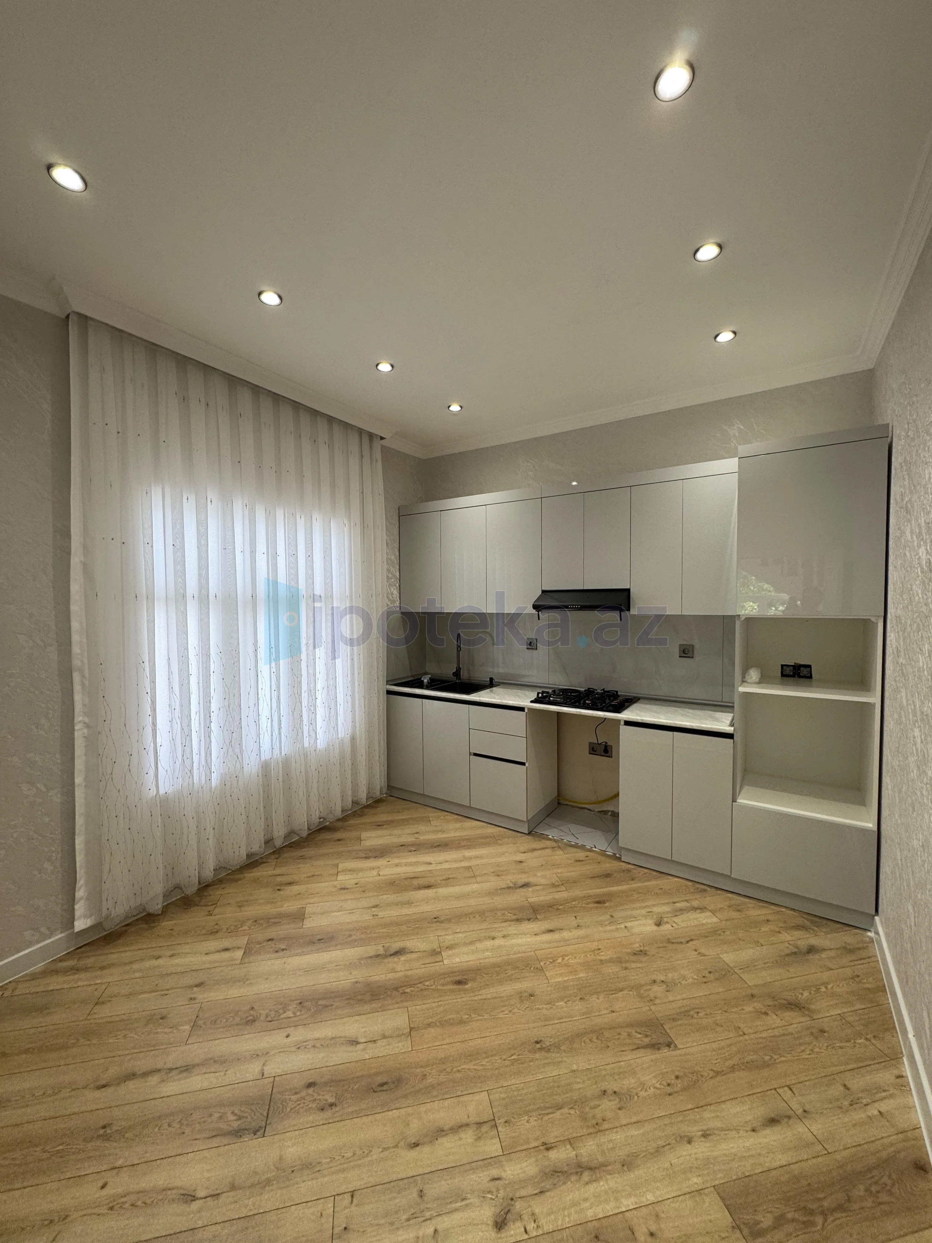 Satılır: 5 Otaq, Evlər/Villalar, Xəzər r., Şağan q., 180.00 m²