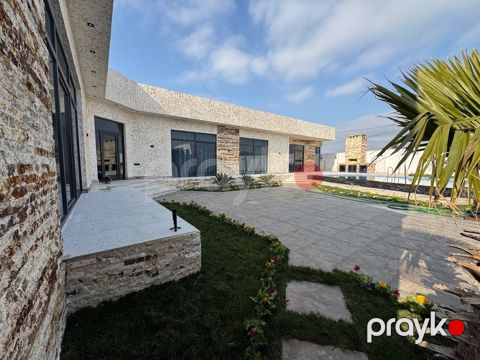 Satılır 5 otaqlı həyət evi/bağ evi 200 m² — Bakı