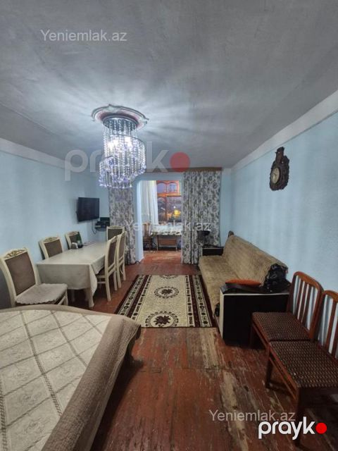 Satılır 2 otaqlı Bina evi menzil (Köhnə tikili), 40 m², İnsaatçılar qəs — Sumqayıt