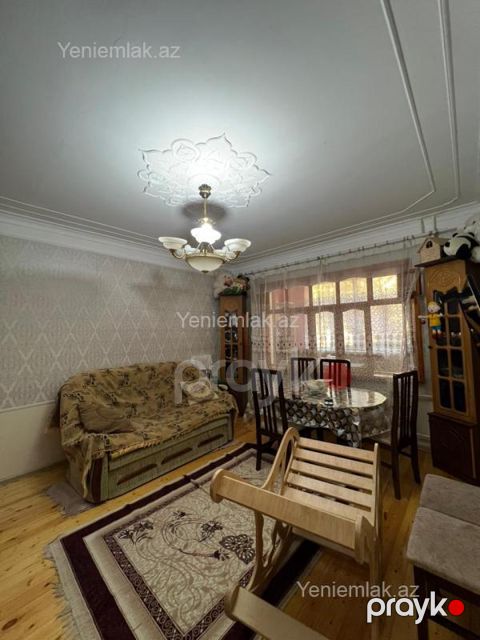 Satılır 4 otaqlı Bina evi menzil (Köhnə tikili), 90 m², 18-ci mikrorayon — Sumqayıt