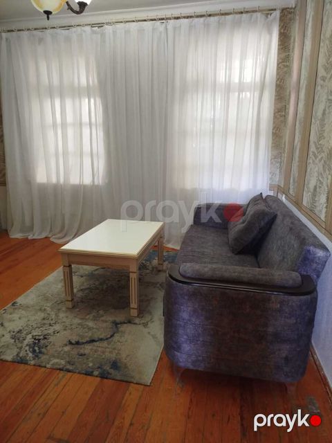 İcarəyə verilir 2 otaqlı köhnə tikili 62 m² — Bakı