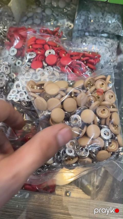 Tekstil üçün metal press düymələri — Bakı