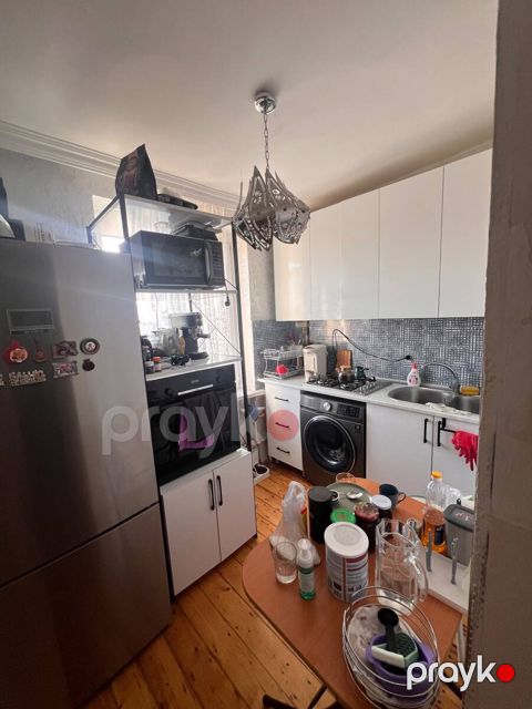 Satılır 1 otaqlı köhnə tikili 35 m² — Bakı