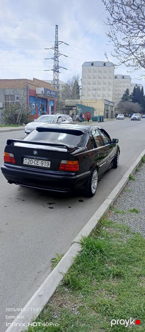BMW 3 series: 1.8 l 1992 il Sedan — Gəncə