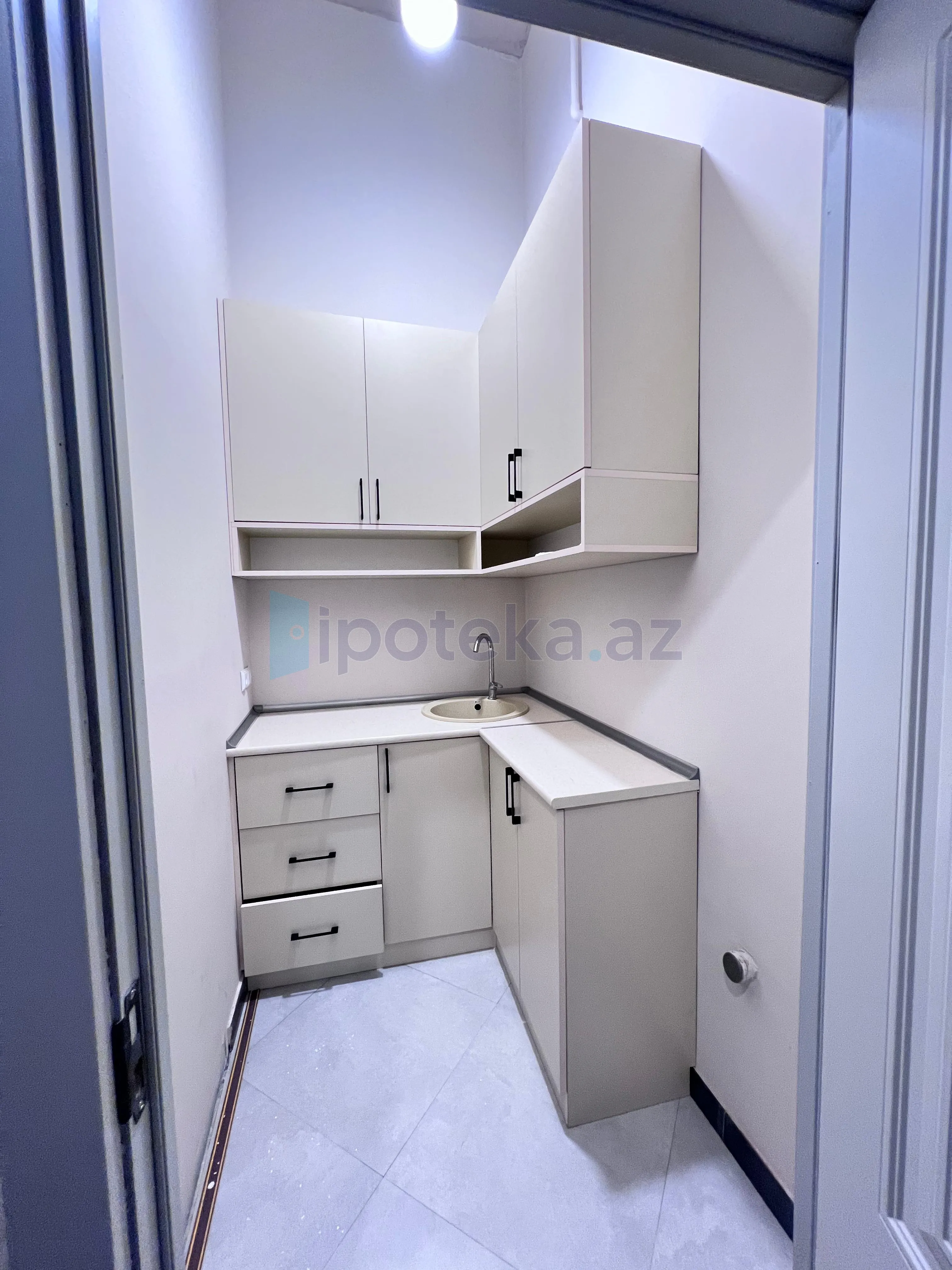 4 Otaq, Ofislər, Nəsimi r., 160.00 m² — Ofis, Bakı (5)