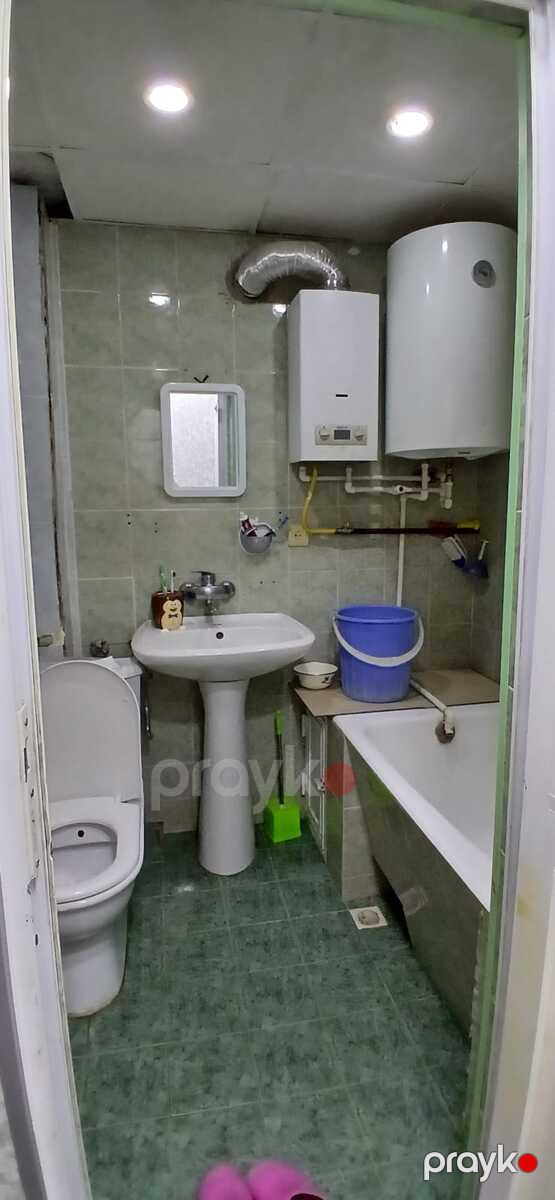 Satılır 2 otaqlı köhnə tikili 53 m² — Mənzil, Bakı (8)