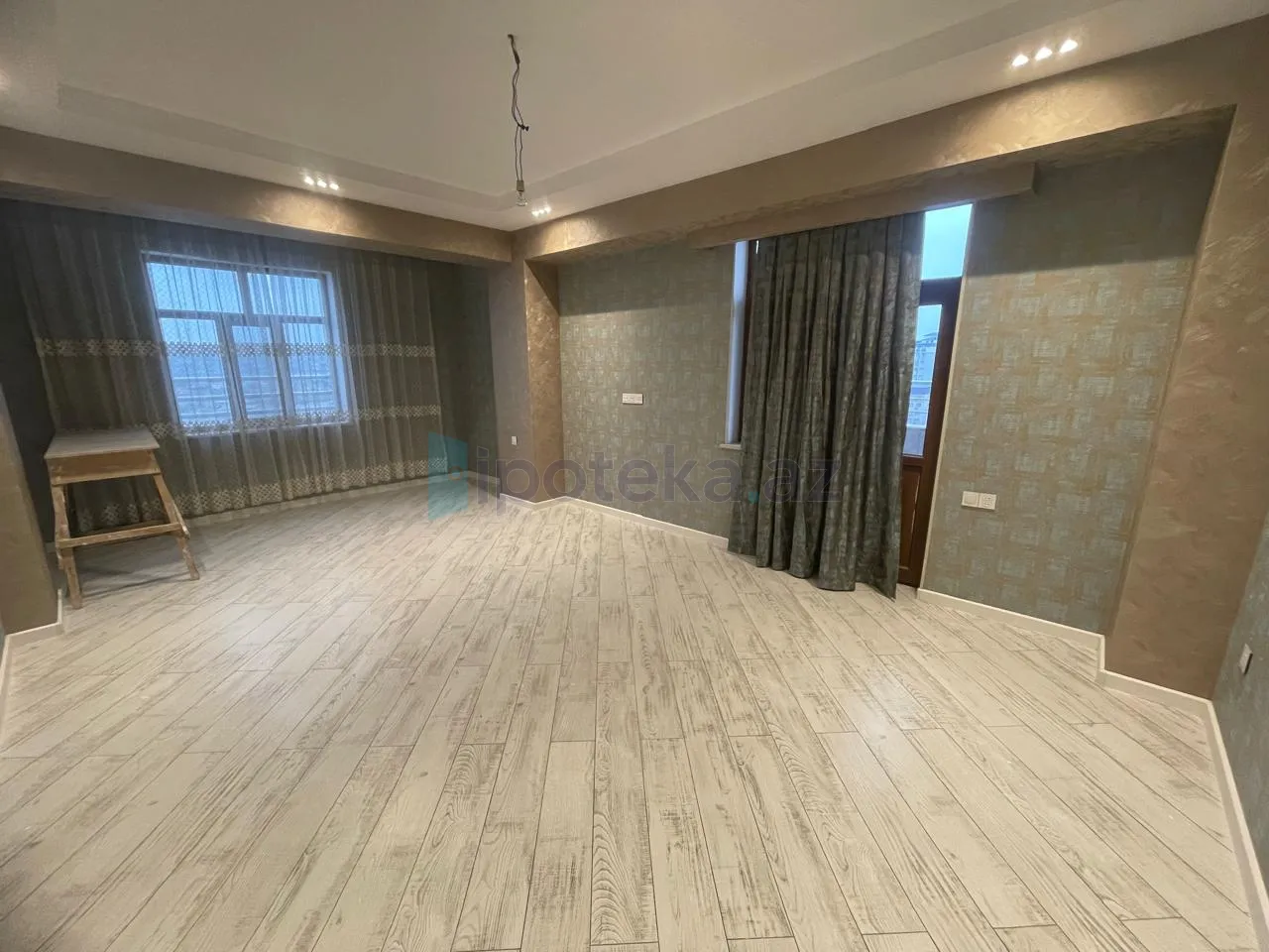 Satılır: 3 Otaq, Yeni tikili, 126.00 m² — Xırdalan