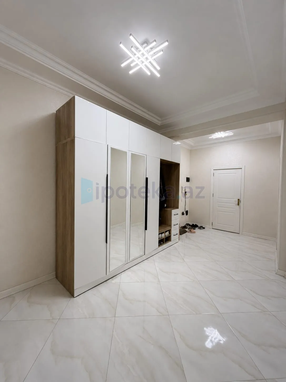 Satılır: 3 Otaq, Yeni tikili, Nizami r., 100.00 m² — Bakı