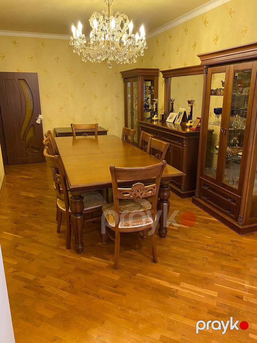 Satılır 4 otaqlı köhnə tikili 105 m² — Mənzil, Bakı (2)