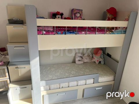 Uşaq otağı üçün iki mərtəbəli çarpayı dəsti - Rəng: krem və boz — Bakı