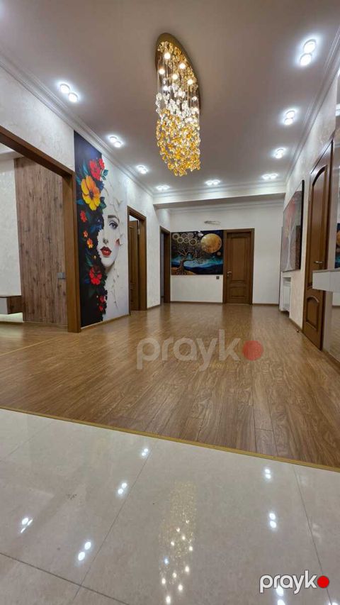 Satılır 3 otaqlı yeni tikili 140 m² — Bakı