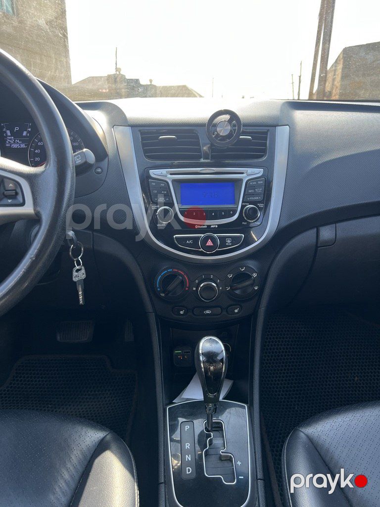 Hyundai Accent, 1.4 L, 2012 il, 198 000 km — Avtomobillər, Bakı (9)