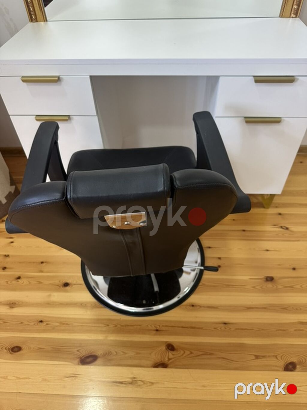 Yenidir. Islenmek ucun alinib isledilmeyib. Gözəllik salonu üçün — Salon mebeli, Digah (3)