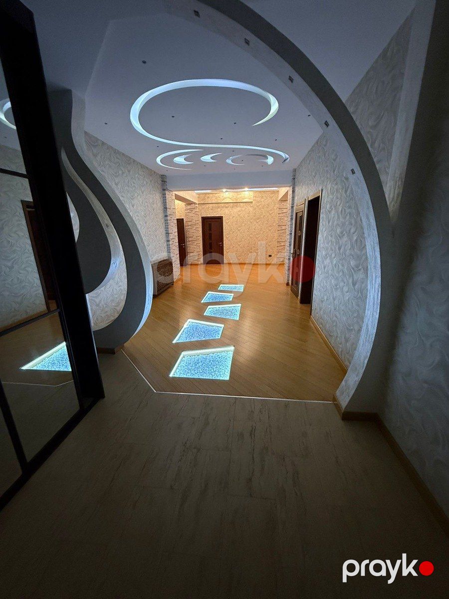 Satılır 5 otaqlı yeni tikili 335 m² — Mənzil, Bakı (12)