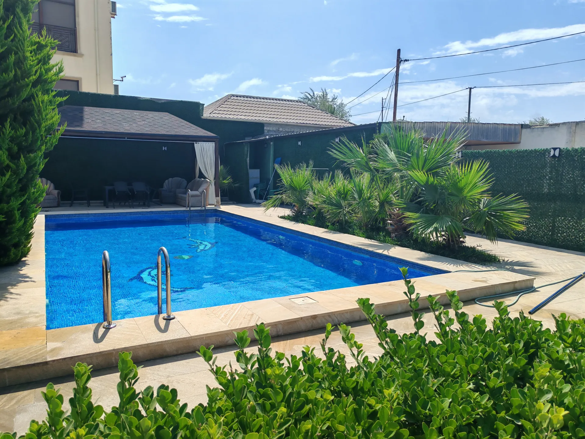 Şüvəlan, 4 otaqlı Həyət evi satılır - 166 m², 2 mərtəbə, 18 sot — Ev, villa, Bakı (3)