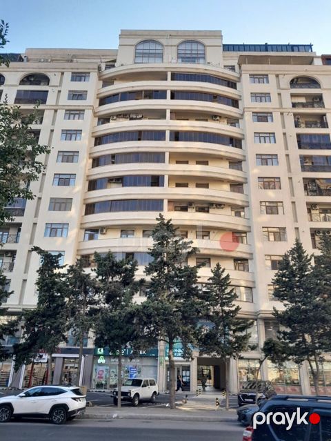 Bakıxanov qəs., 4 otaqlı, Yeni tikili, 198 kv. m — Bakı