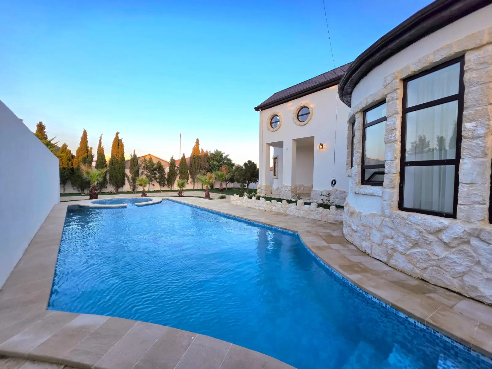 Şüvəlan, 5 otaqlı Villa satılır - 250 m², 1 mərtəbə, 8 sot — Ev, villa, Bakı (2)